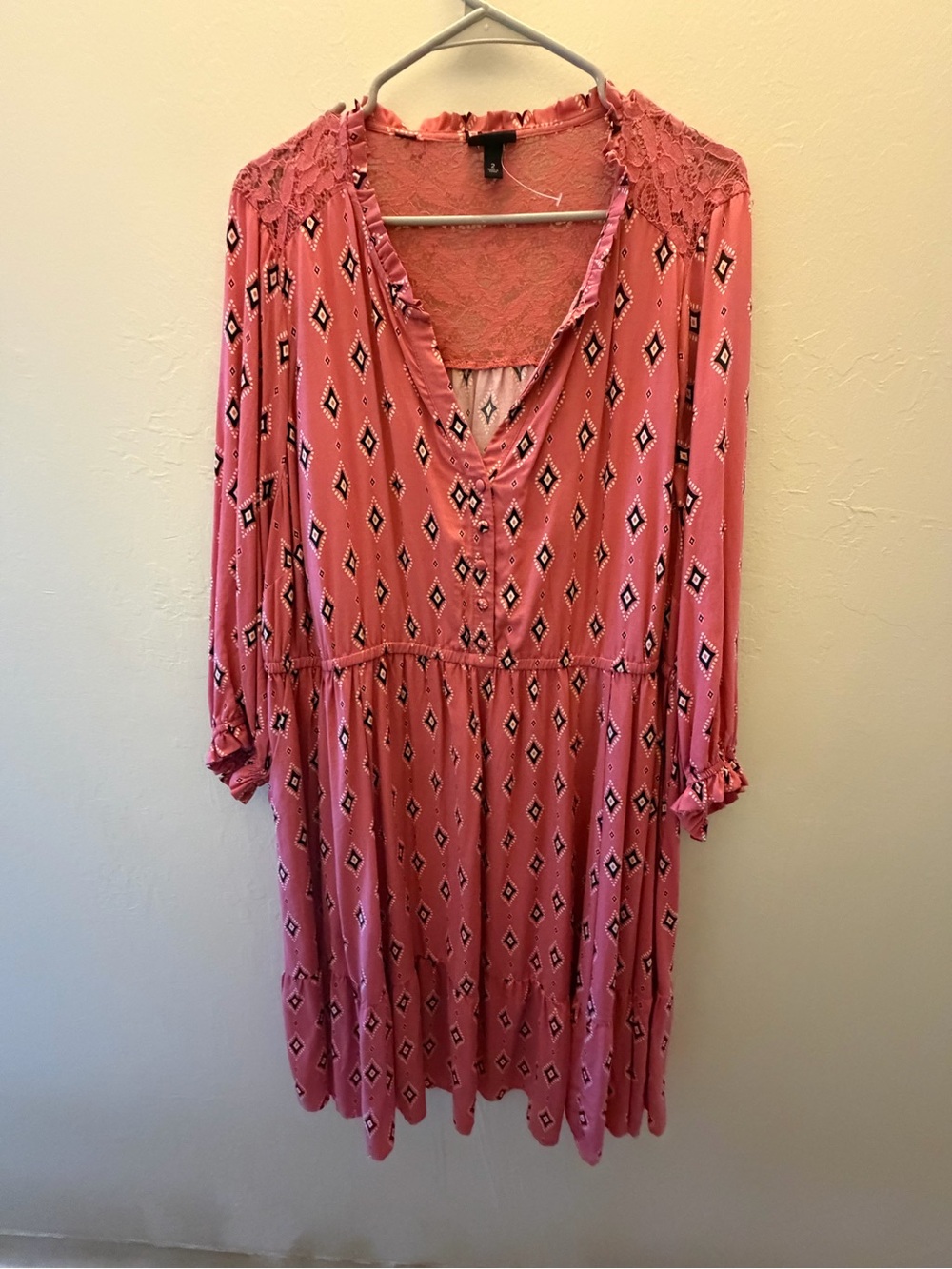 Torrid Pink Geometric Lace Trim Tiered Dress Size 2. #33